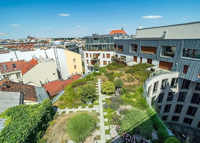 Shiny Rooftop With Free Garage Apartment Prague