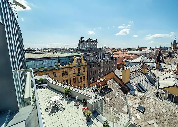 Apartment Shiny Rooftop With Free Garage Prague