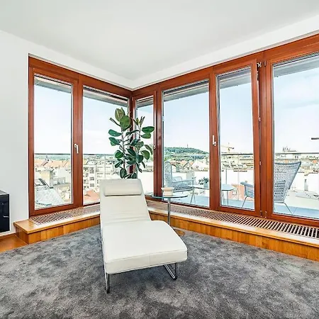 Shiny Rooftop With Free Garage Appartement Prague